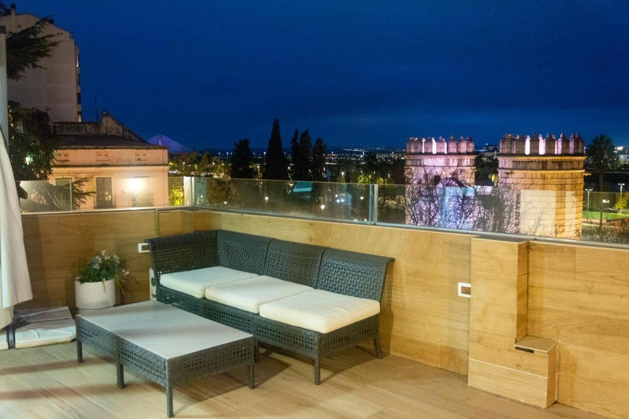 Alojamientos Puerta Palma Con Vistas Y Parking باداخوز المظهر الخارجي الصورة
