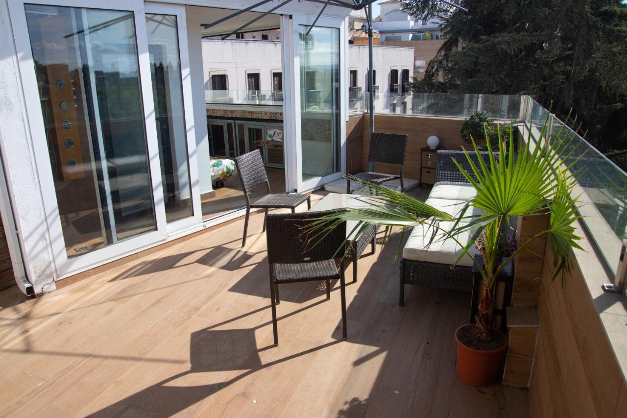 Alojamientos Puerta Palma Con Vistas Y Parking باداخوز المظهر الخارجي الصورة