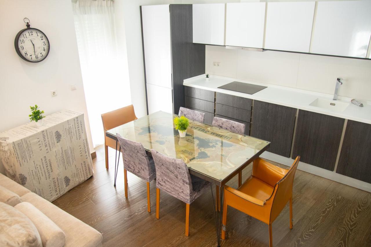 Alojamientos Puerta Palma Con Vistas Y Parking باداخوز المظهر الخارجي الصورة