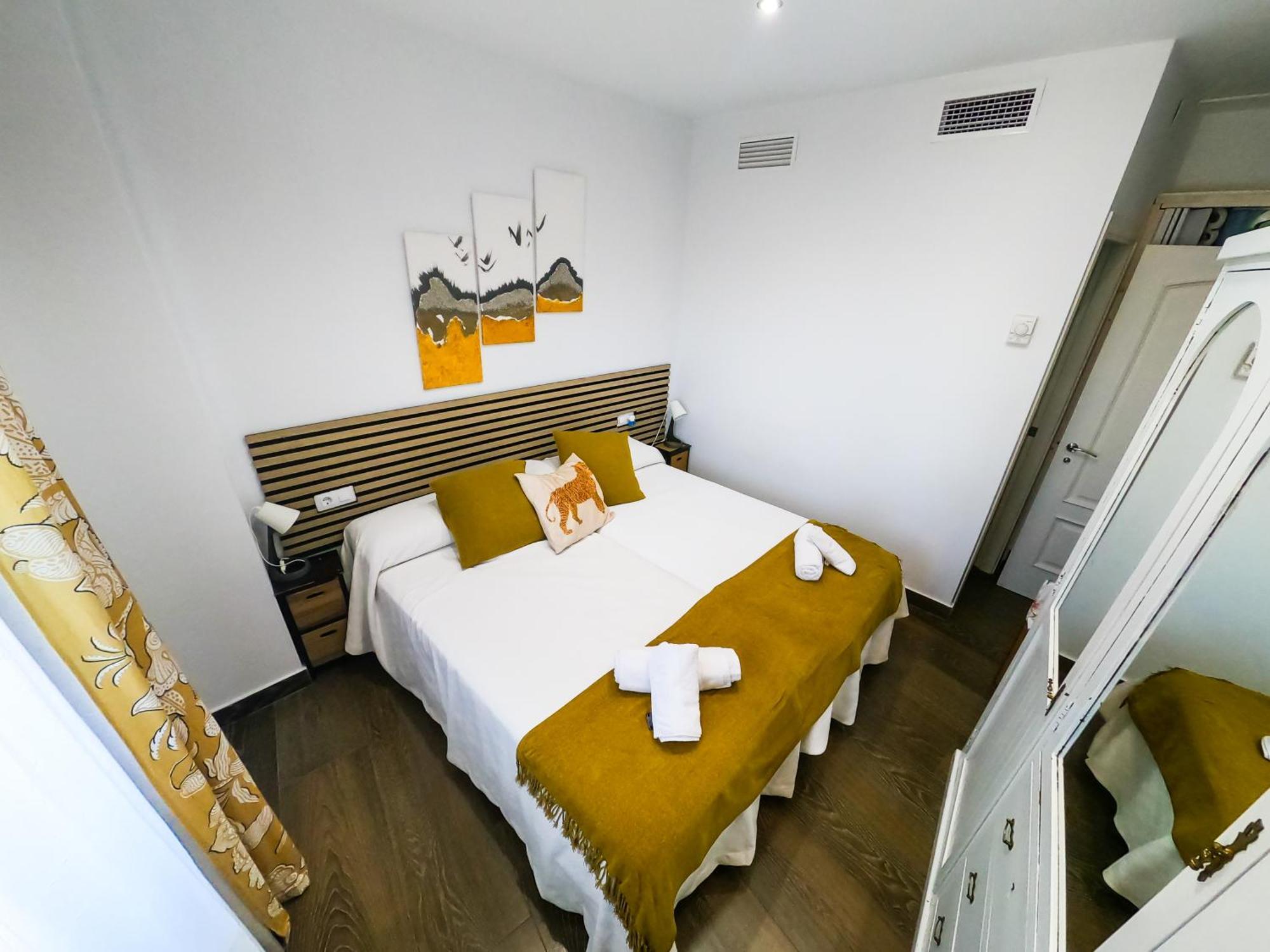 Alojamientos Puerta Palma Con Vistas Y Parking باداخوز المظهر الخارجي الصورة